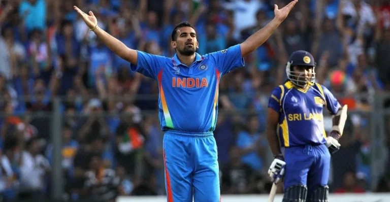 10 most accurate bowlers