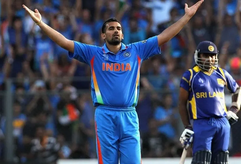 10 most accurate bowlers